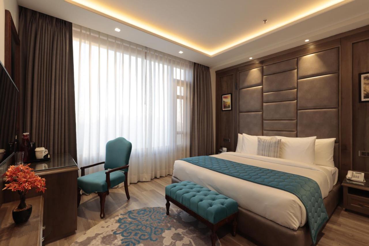 Welcomheritage Elysium Resort & Spa Shimla Buitenkant foto