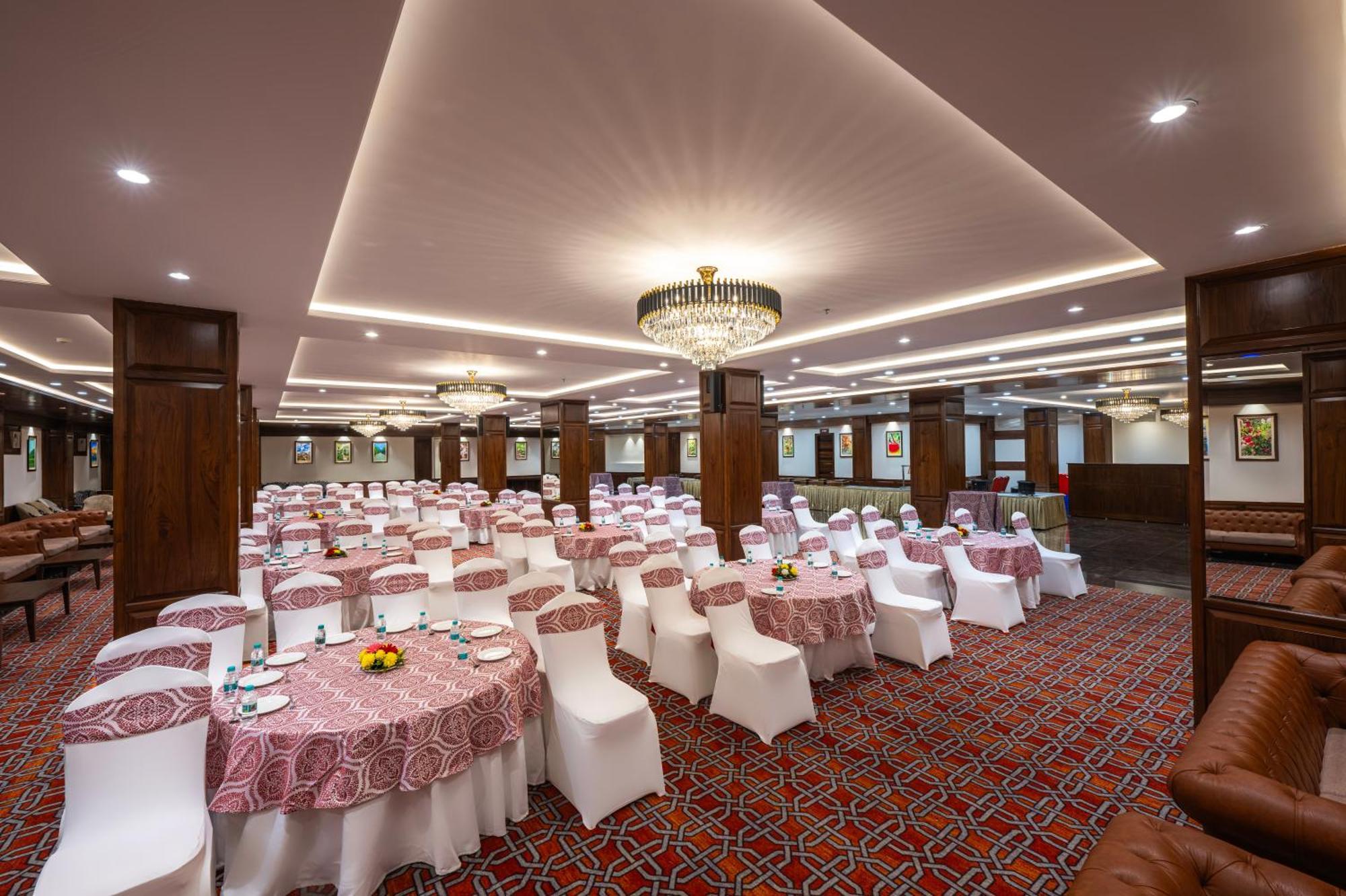 Welcomheritage Elysium Resort & Spa Shimla Buitenkant foto